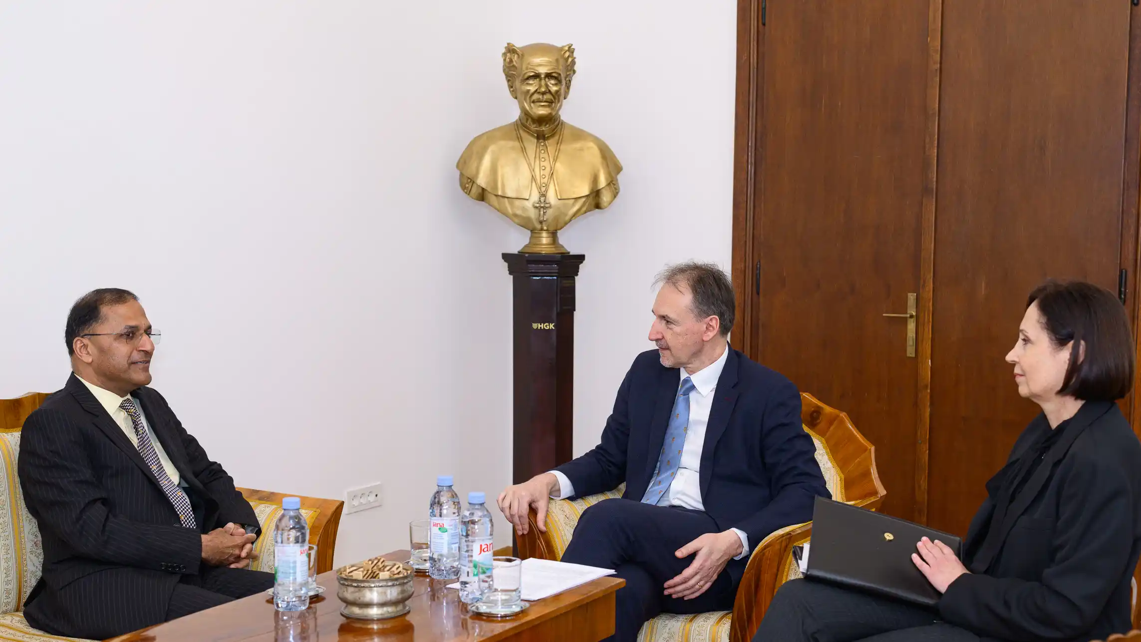 Arun Goel, Igor Pokaz, Suzana Knežević.jpg
