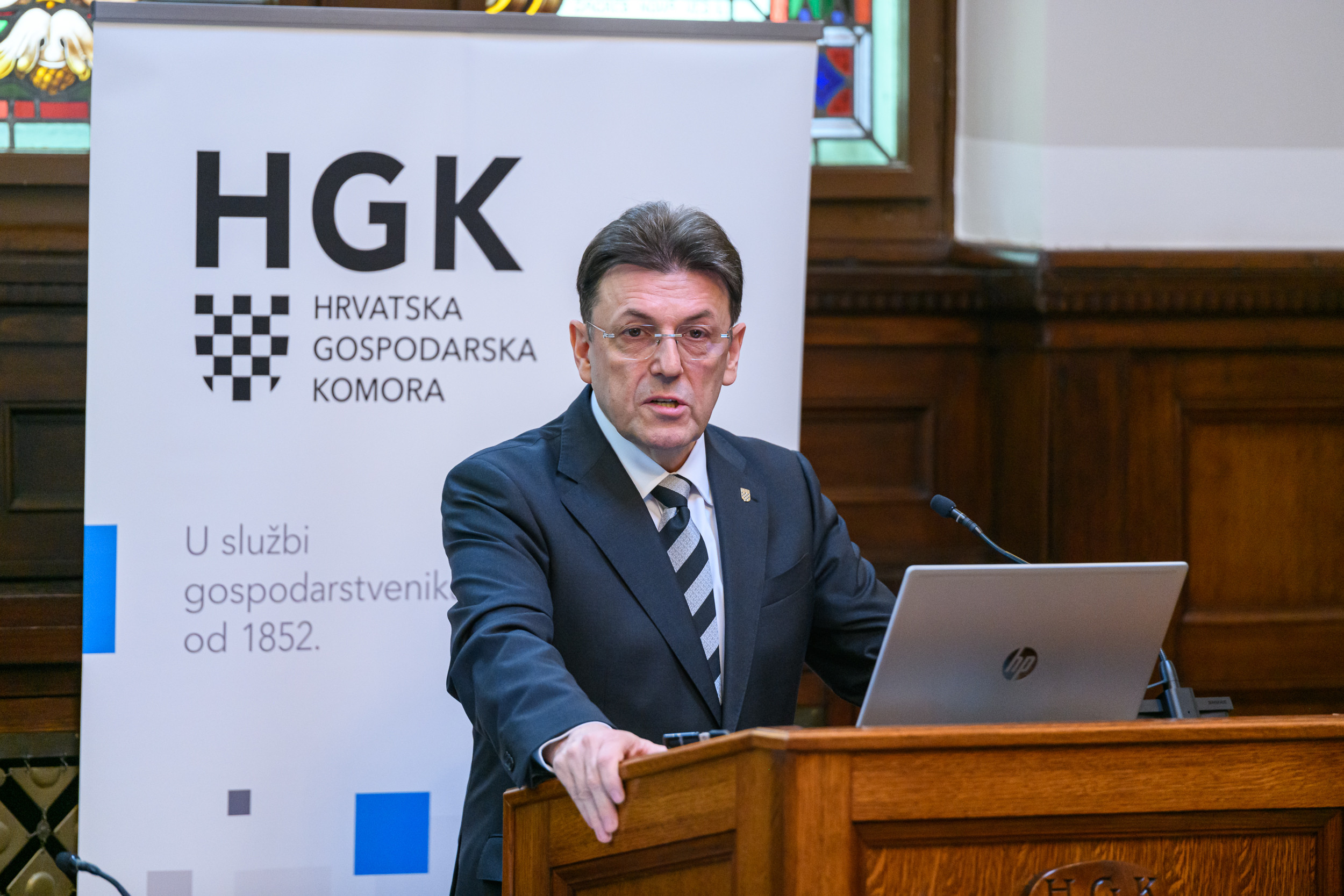 luka-burilovic662a3c2c3c03b.jpg