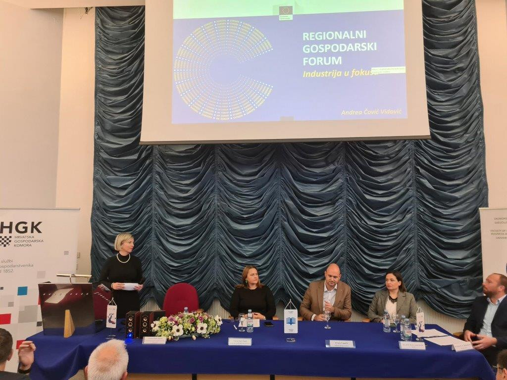 Panel žk Split.jpg