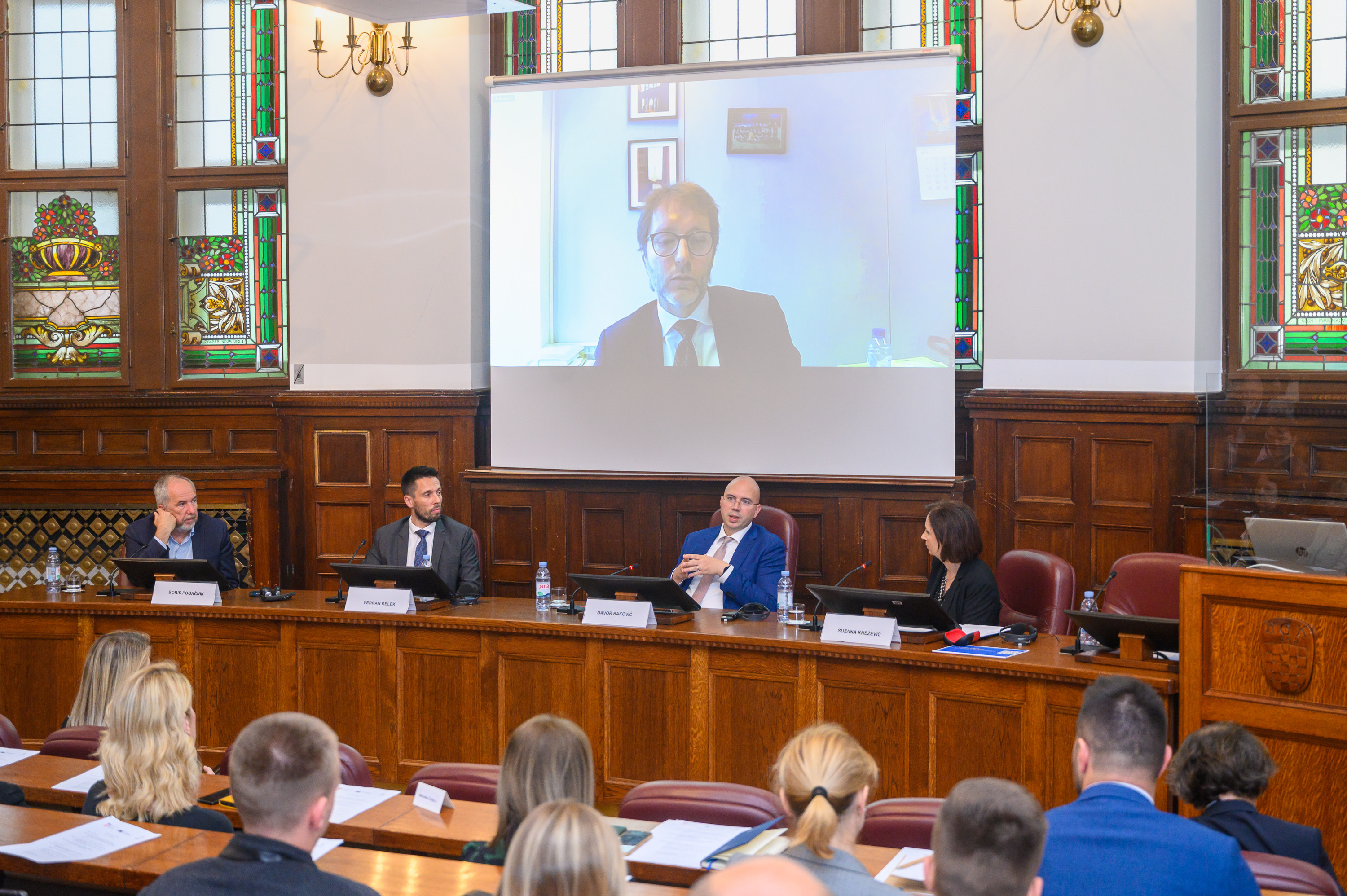panelisti  Pogačnik, Kelek, Baković, Knežević1.jpg
