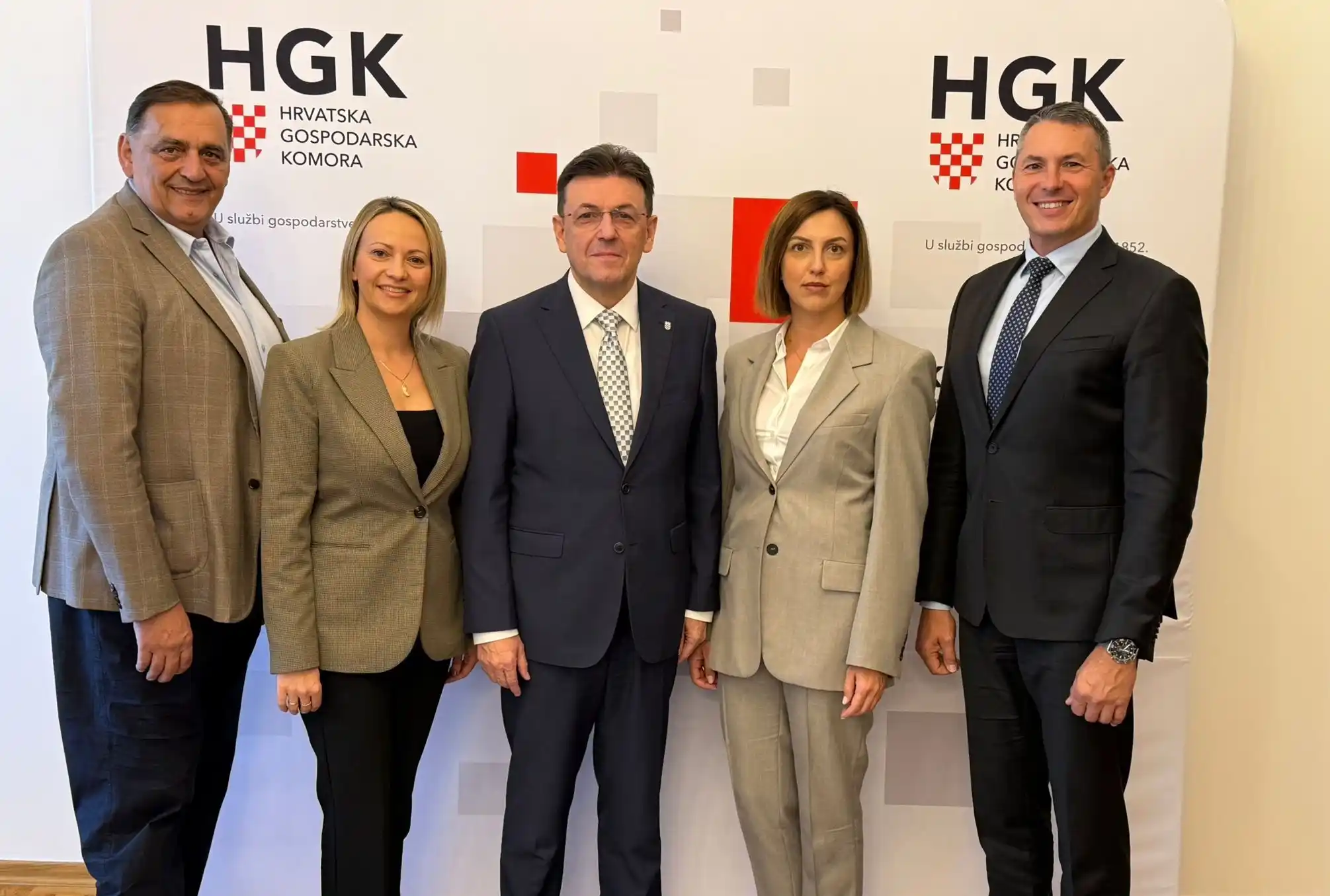 Pažin, Duno ,Burilović ,Katarina, Vuković.jpg