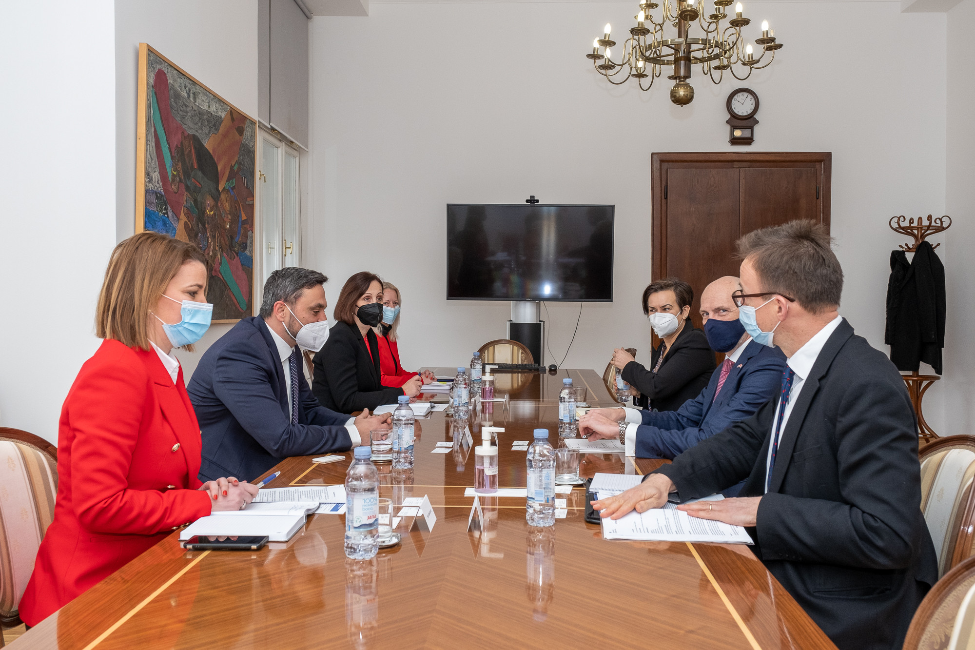 s lijeva Obradović, Barbarić, Knežević, Kovač, s desna Barton, Thomas i Nimac.jpg