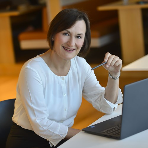 Susanne Pauli_web.jpg