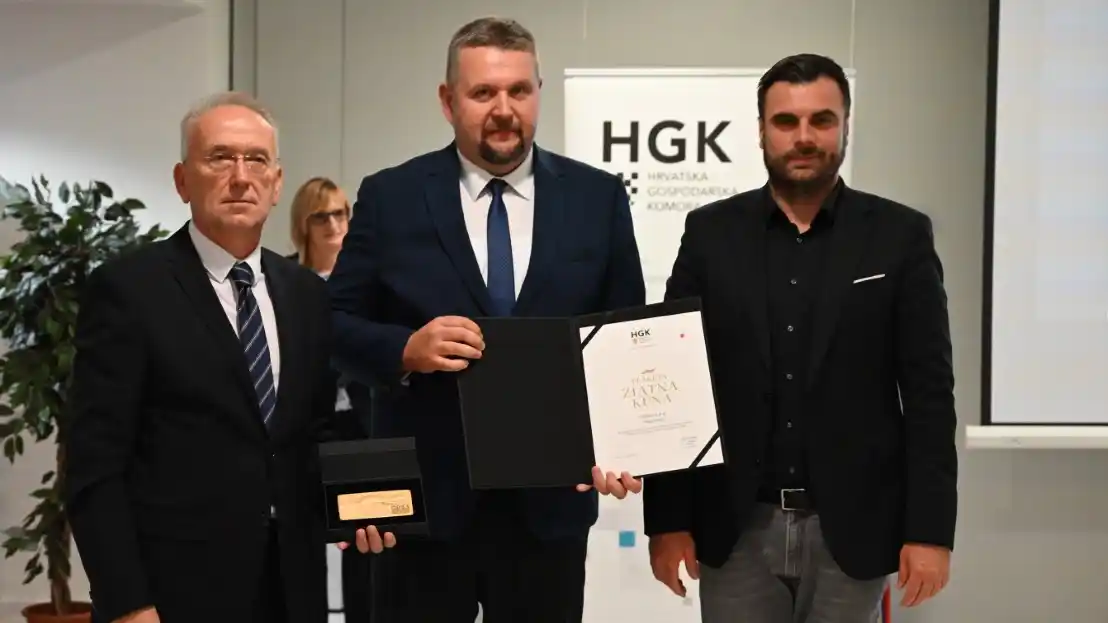 Tihomir Babić, predsjednik ŽK Sisak, Tomislav Bosilj, Sano d.o.o., Ivan Celjak, župan SMŽ.jpg